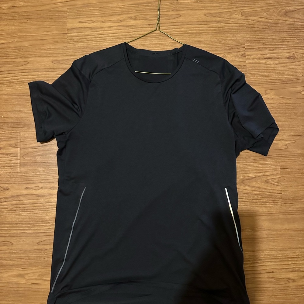Lululemon fast and free running shirt